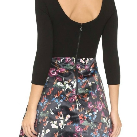 Alice + Olivia Amie Fall Garden Print Dress, fit-and-flare style mini size 4 - Picture 9 of 13